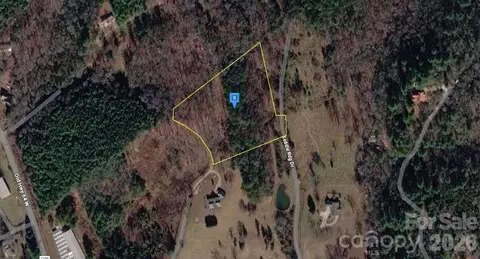 551 Saddle Ridge W Dr W, Brasstown, NC 28902