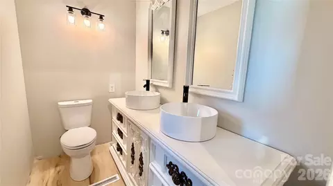 Bath - 2519 Arnold Dr, Monroe, NC 28110 photo 1 of 2