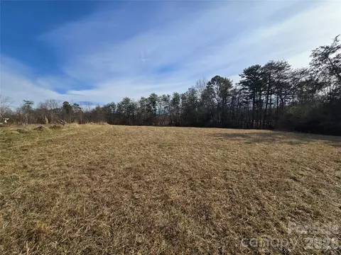 103 Torre Pellice Se St SE, Valdese, NC 28690