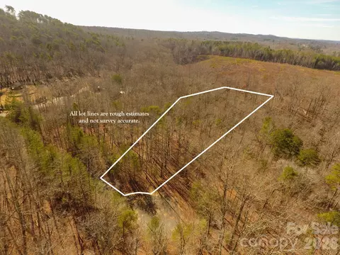 107 W Highland Ter, Kings Mountain, NC 28086