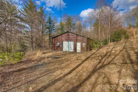 3 Altapass Trl, Spruce Pine, NC 28777 photo 6