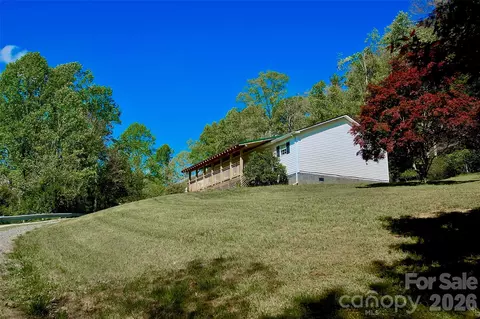 3 Altapass Trl, Spruce Pine, NC 28777 photo 3