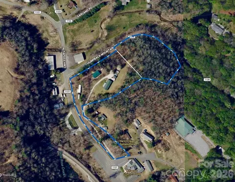 3 Altapass Trl, Spruce Pine, NC 28777 photo 5