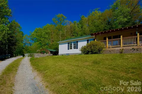 3 Altapass Trl, Spruce Pine, NC 28777 photo 4