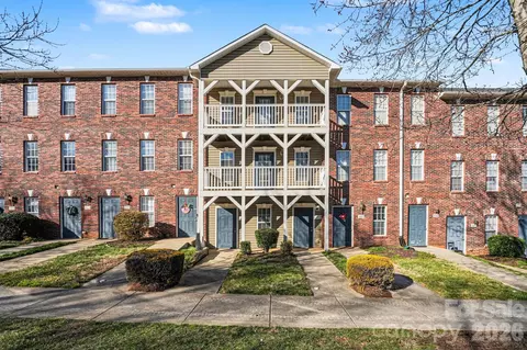 113 Steam Engine Dr, Mooresville, NC 28115