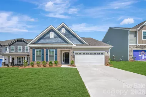 1727 Boulder Ridge Dr, Gastonia, NC 28052