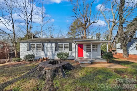 1512 N Deal Ave, Newton, NC 28658