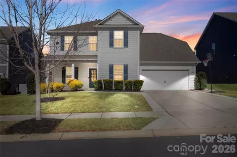 16008 Weeping Valley Dr, Fort Mill, SC 29715