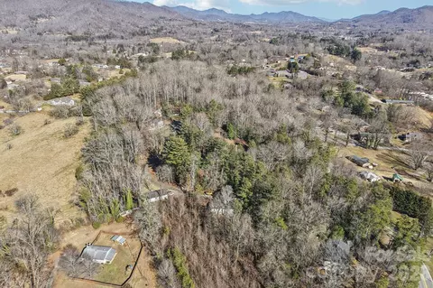 View/Area - 717375 Forest Dr, Clyde, NC 28721 photo 3 of 4