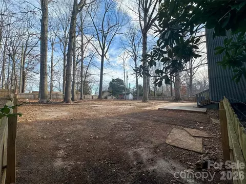 Exterior - 614 Sunnybrook Dr, Monroe, NC 28110 photo 3 of 4