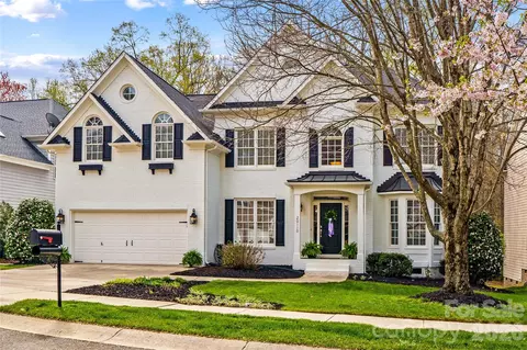20110 Coachmans Wood Ln, Cornelius, NC 28031