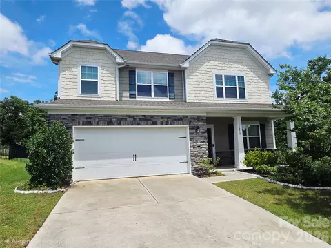 16819 Cozy Cove Rd, Charlotte, NC 28278