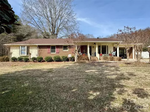 1668 Old Charlotte Rd, Concord, NC 28027