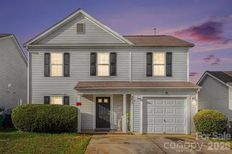 8013 Coffee Tree Ct, Charlotte, NC 28215