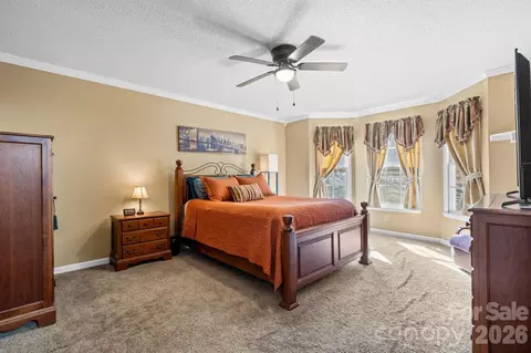 Bedroom - 3956 Den Dr, Hickory, NC 28602 photo 3 of 5