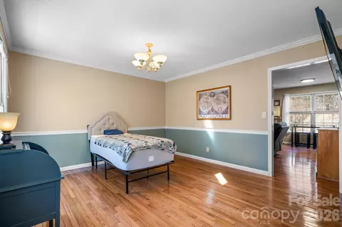 Bedroom - 3956 Den Dr, Hickory, NC 28602 photo 2 of 5