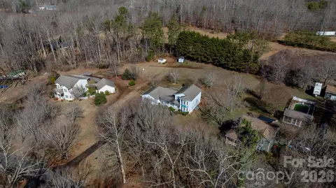 View/Area - 3956 Den Dr, Hickory, NC 28602 photo 1 of 2