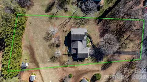 View/Area - 3956 Den Dr, Hickory, NC 28602 photo 2 of 2