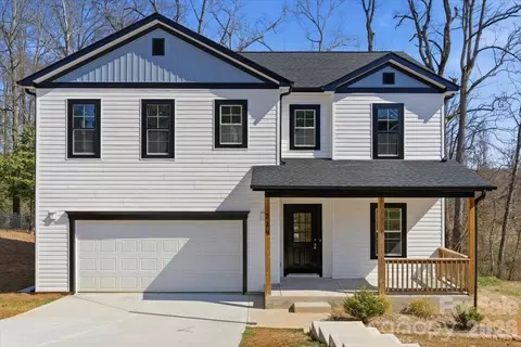 229 Deerfield Dr, Mount Holly, NC 28120