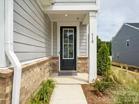 Exterior - 618 Webster Ln, Cramerton, NC 28032 photo 2 of 4