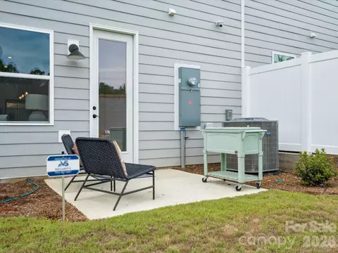 Exterior - 618 Webster Ln, Cramerton, NC 28032 photo 3 of 4