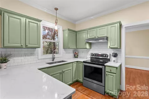 Kitchen - 131 Morrison Hill Rd, Davidson, NC 28036 photo 2 of 3
