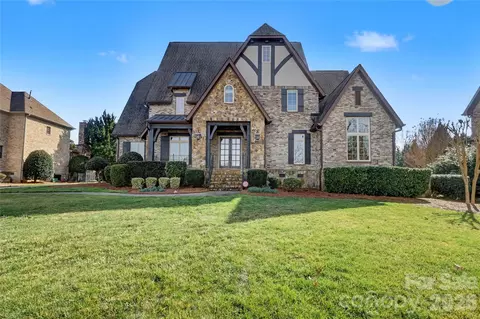 10037 Strike The Gold Ln, Waxhaw, NC 28173