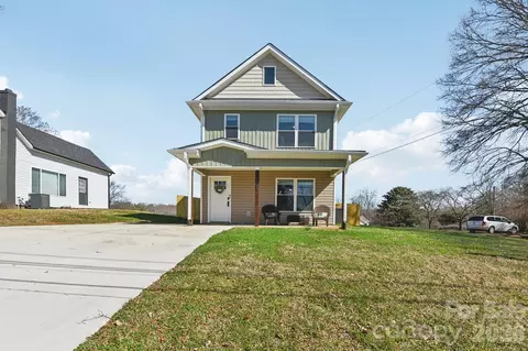 201 N Davis Ave, Newton, NC 28658