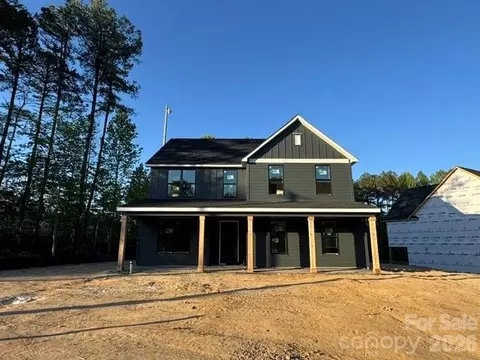 135 Parkdale Dr, Belmont, NC 28012
