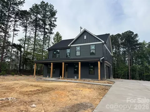 135 Parkdale Dr, Belmont, NC 28012