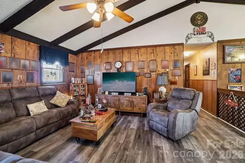 36 Kimberly Dr, Canton, NC 28716 photo 4