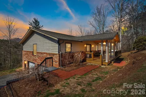 4 Lynnette Dr, Fairview, NC 28730