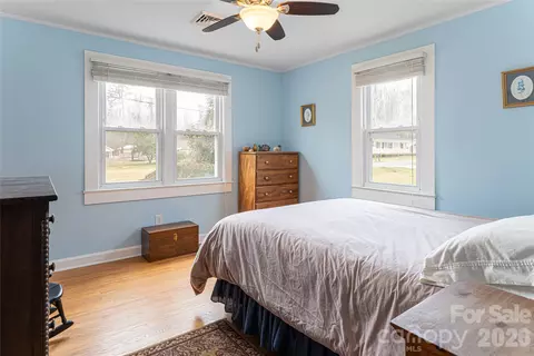Bedroom - 439 Big Bend Rd, Brevard, NC 28712 photo 3 of 4