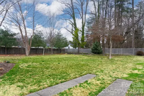 Exterior - 439 Big Bend Rd, Brevard, NC 28712 photo 10 of 19