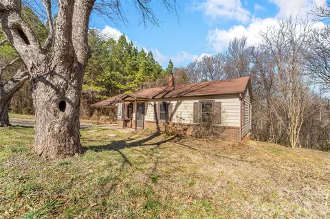 4676 Bowman Rd, Hickory, NC 28602