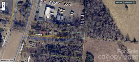 88 Millsaps St, Taylorsville, NC 28681