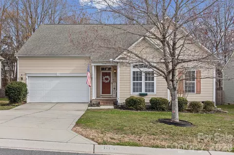 1041 Pepperwood Pl, Clover, SC 29710