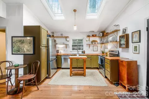 Kitchen - 355 E View Rd, Sylva, NC 28779 photo 2 of 5