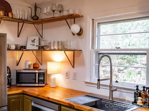 Kitchen - 355 E View Rd, Sylva, NC 28779 photo 4 of 5