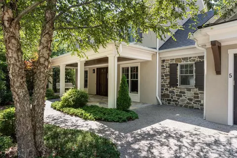 5 Cleftridge Ct, Asheville, NC 28803