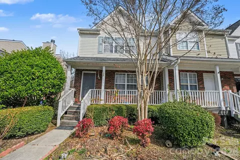 758 Mountainwater Dr, Charlotte, NC 28262