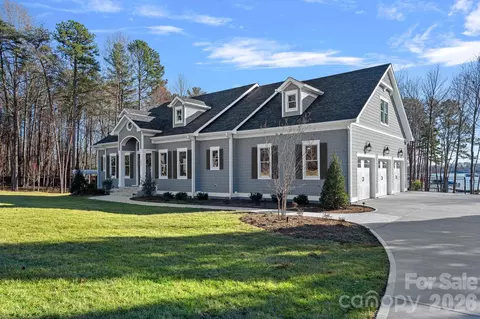 111 Kent Ct, Mooresville, NC 28117