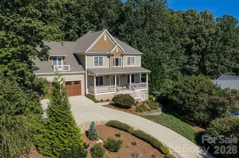 22 Rosebay Ln, Asheville, NC 28803