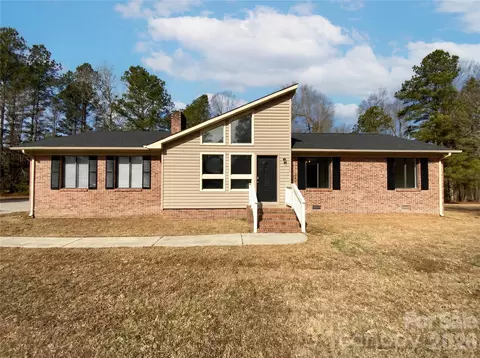 2510 Robert H Kirk Rd, Lancaster, SC 29720