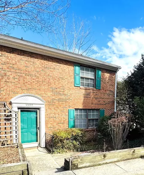 10935 Hunter Trail Ln, Charlotte, NC 28226