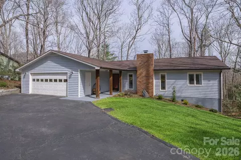 239 Stonebrook Dr, Hendersonville, NC 28791