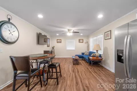 Living - 741 Mangum School Rd, Pageland, SC 29728 photo 1 of 4