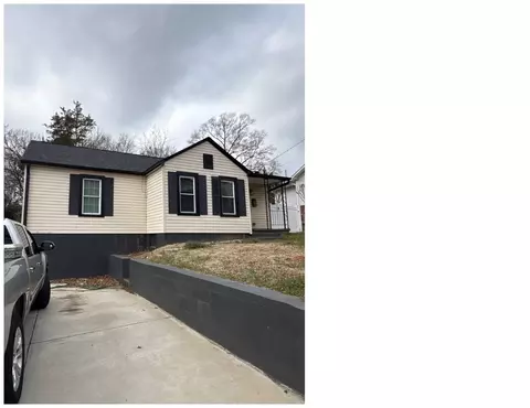 13 Adams Ne St NE, Concord, NC 28025