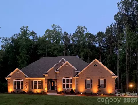 160 Worthington Dr, Mount Ulla, NC 28125