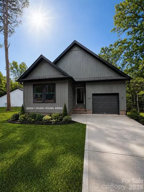 123 Chapel Hill Dr, Troy, NC 27371